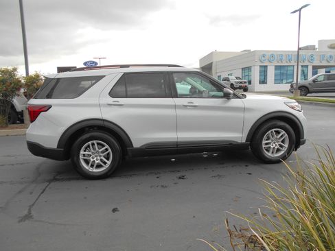New 2026 Ford Explorer Active image 36
