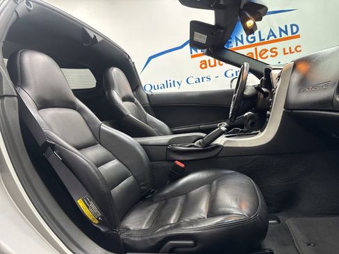 Used 2005 Chevrolet Corvette Coupe RWD image 22