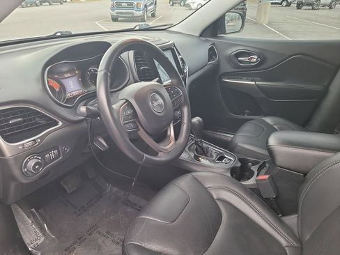 Used 2019 Jeep Cherokee Limited w/ Trailer Tow Group image 10