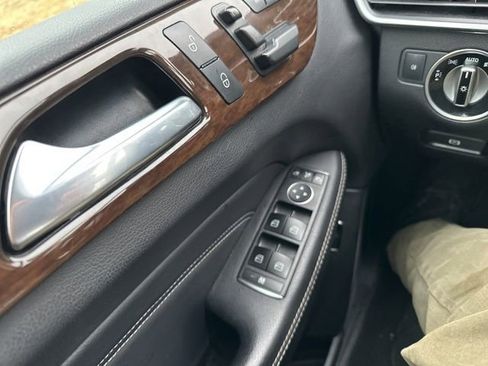 Used 2015 Mercedes-Benz ML 350 2WD image 40