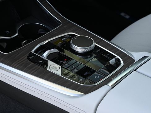 New 2026 BMW X7 xDrive40i AWD/4WD image 23