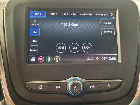 Used 2021 Chevrolet Equinox LT image 25