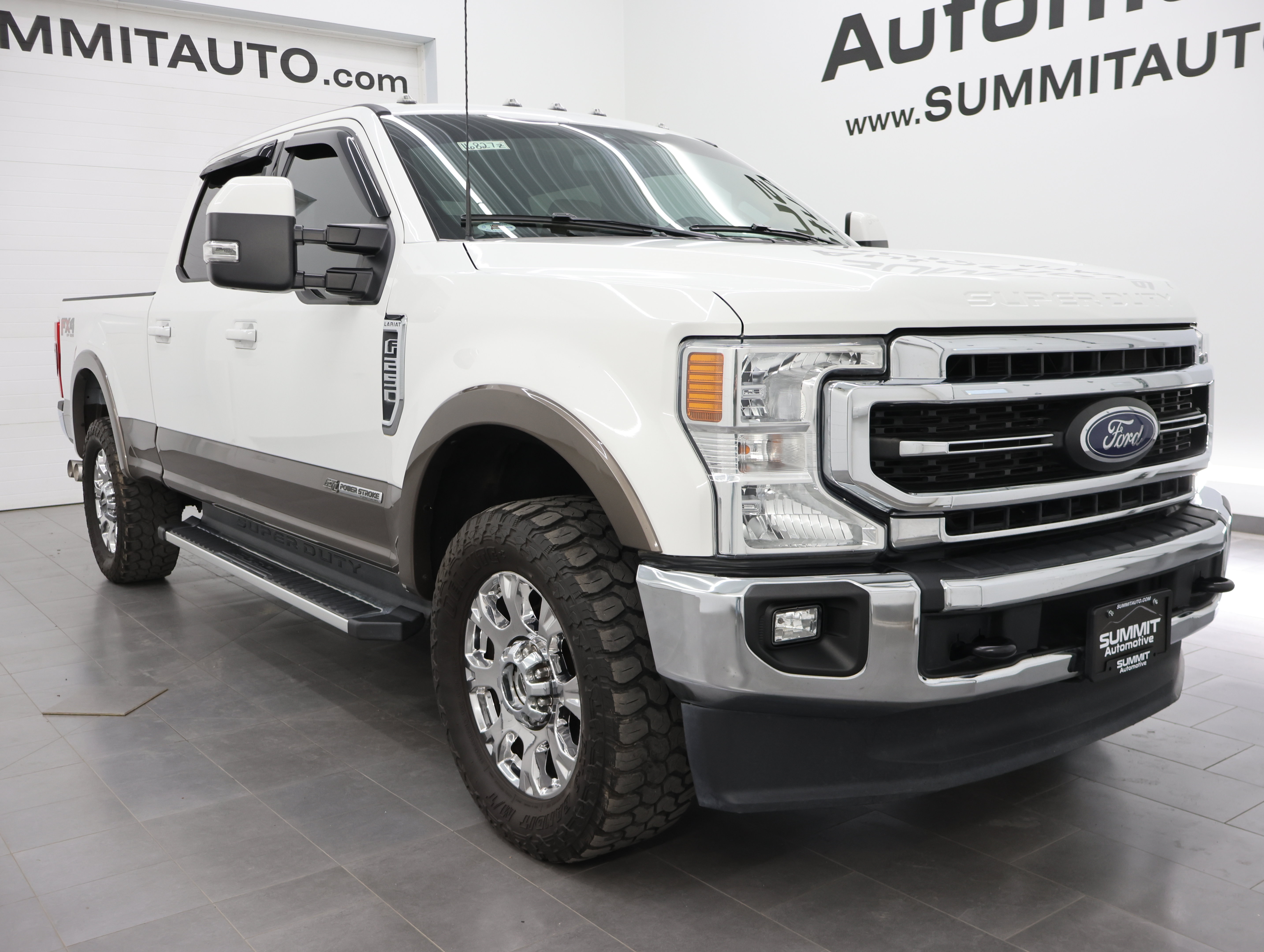 Used 2022 Ford F250 Lariat w/ Lariat Value Package AWD/4WD image 2