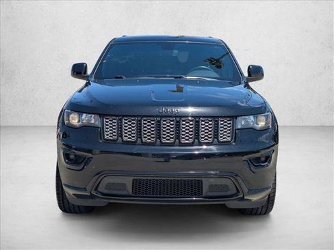 Used 2019 Jeep Grand Cherokee Altitude RWD image 2