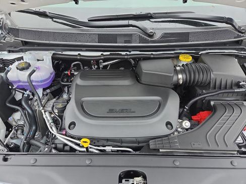 New 2026 Chrysler Pacifica Select image 42