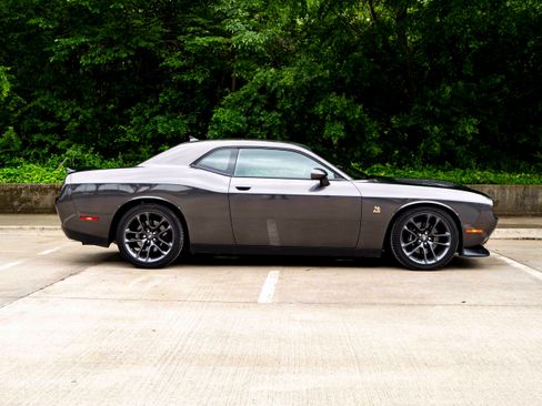 Used 2023 Dodge Challenger R/T Scat Pack w/ Plus Package RWD image 10