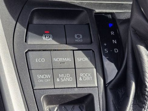 Used 2022 Toyota RAV4 XLE Premium AWD/4WD image 12