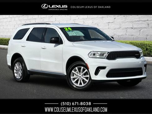 Used 2024 Dodge Durango SXT image 1