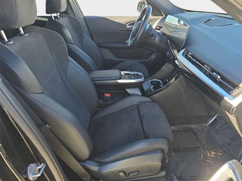 Used 2025 BMW X1 xDrive28i image 12