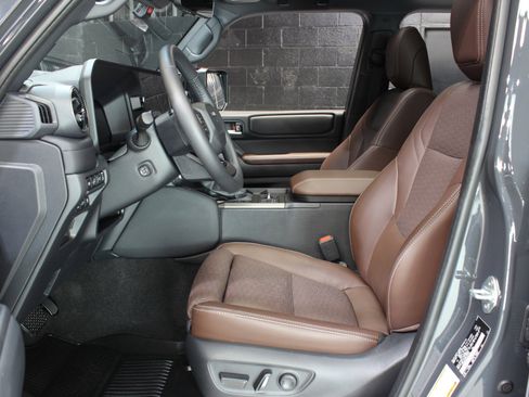 Used 2025 Toyota Land Cruiser Premium Package image 34