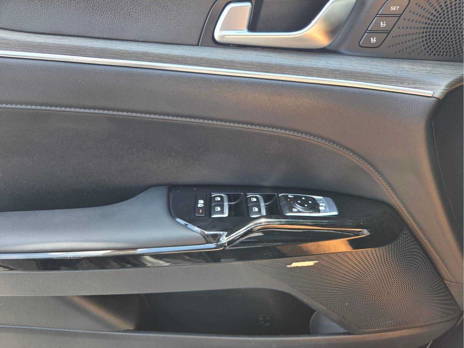 Used 2025 Kia K5 EX FWD image 19