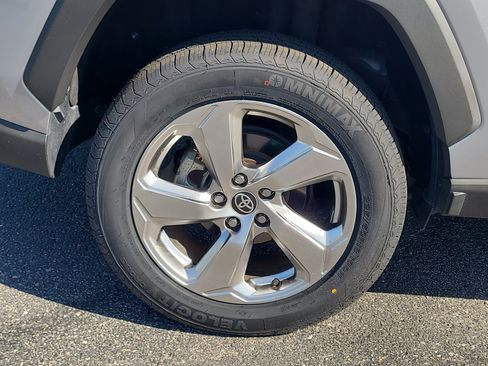 Certified 2021 Toyota RAV4 Limited AWD/4WD image 9