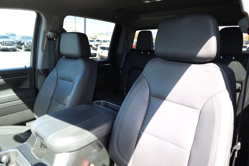 Used 2024 Chevrolet Silverado 3500 LTZ w/ LTZ Convenience Package AWD/4WD image 17