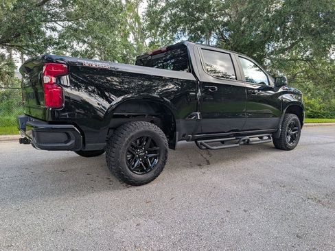 Used 2024 Chevrolet Silverado 1500 LT Trail Boss w/ Convenience Package II AWD/4WD image 9