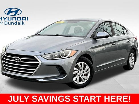 Used 2018 Hyundai Elantra SE FWD image 1