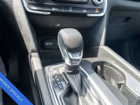 Used 2020 Hyundai Santa Fe SE image 25