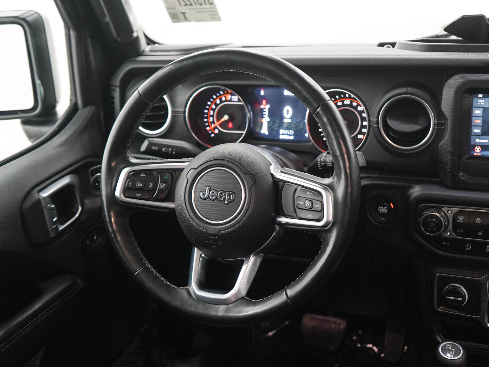 Used 2018 Jeep Wrangler Unlimited Sahara w/ Cold Weather Group AWD/4WD image 14