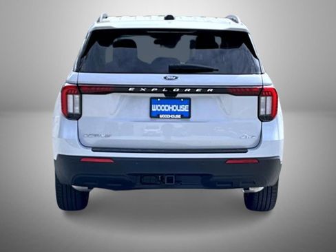 New 2026 Ford Explorer Active AWD/4WD image 6