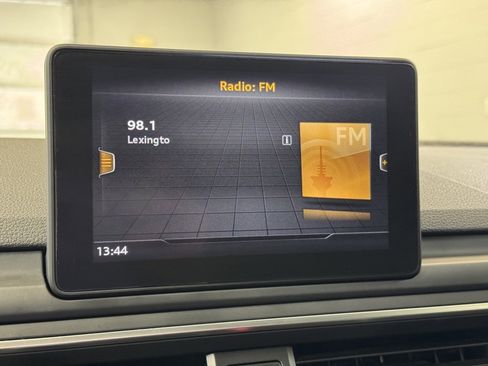 Used 2019 Audi A4 2.0T Premium w/ Convenience Package image 40