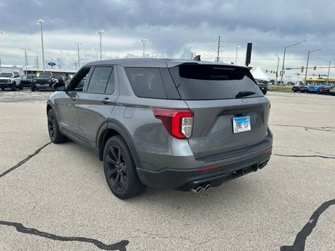 Used 2022 Ford Explorer ST w/ ST Street Pack AWD/4WD image 3