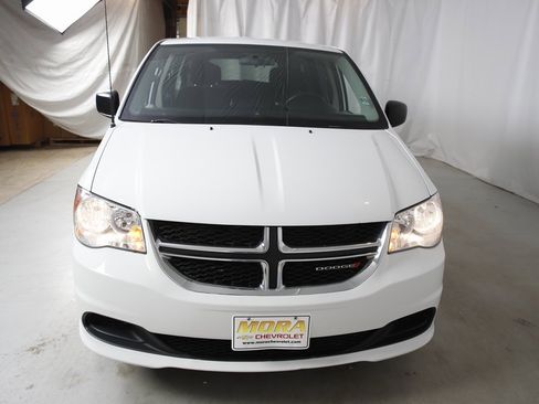 Used 2016 Dodge Grand Caravan SE w/ Quick Order Package 29E SE image 6