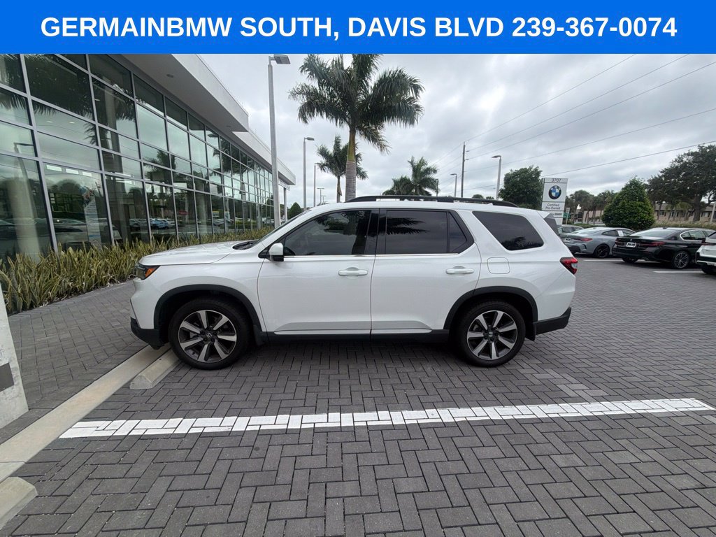 Used 2025 Honda Pilot Touring image 5