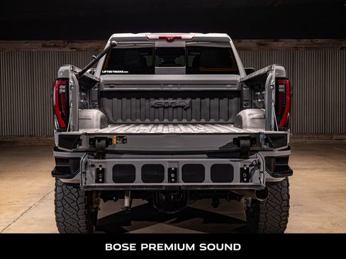 Used 2024 GMC Sierra 3500 AT4 w/ Technology Package image 8