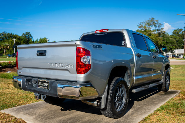 Used 2014 Toyota Tundra SR5 w/ SR5 Upgrade Package RWD image 18