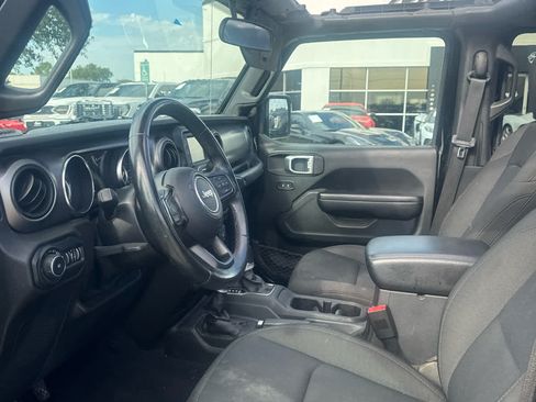 Used 2019 Jeep Wrangler Unlimited Sport S AWD/4WD image 5