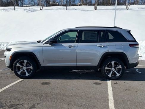 New 2026 Jeep Grand Cherokee Limited image 4