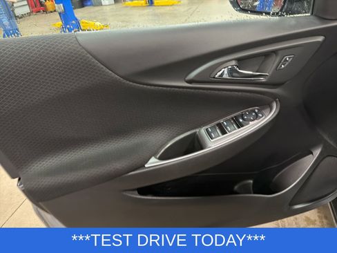 Used 2024 Chevrolet Malibu LT image 10