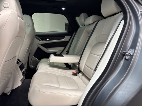 Used 2026 Jaguar F-PACE R-Dynamic S AWD/4WD image 28