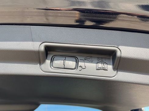 New 2026 Ford Explorer ST-Line w/ ST-Line Street Pack AWD/4WD image 9