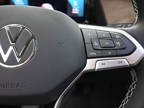 New 2026 Volkswagen Atlas SE image 28