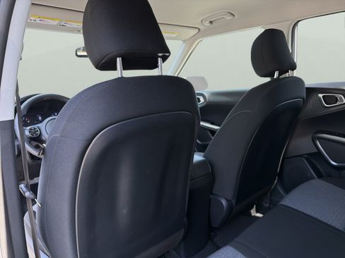 Used 2021 Kia Soul S FWD image 21