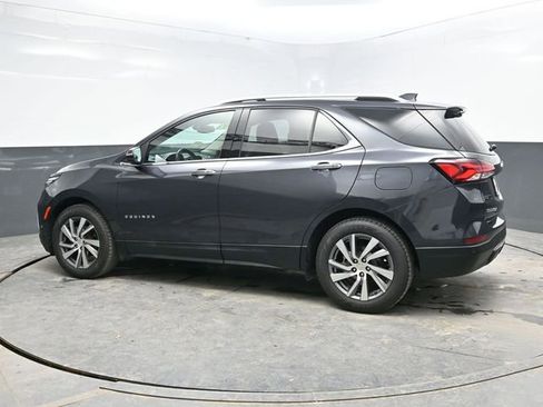 Used 2022 Chevrolet Equinox Premier w/ LPO, Floor Liner Package image 4