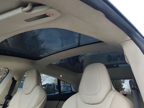 Used 2018 Tesla Model S 100D image 6