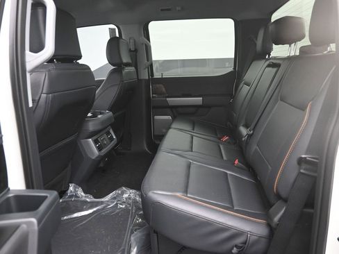 New 2026 Ford F250 Lariat w/ Black Appearance Package image 27