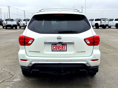 Used 2019 Nissan Pathfinder Platinum image 7