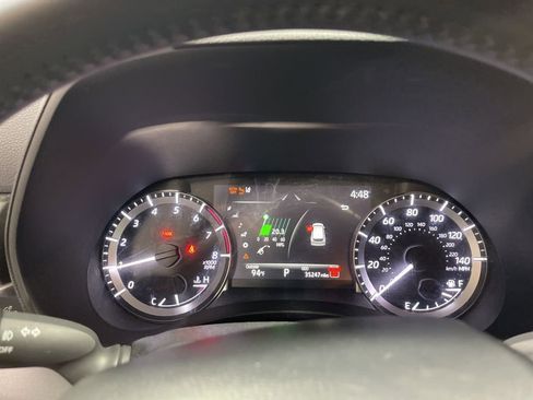 Used 2024 Toyota Highlander XLE image 27