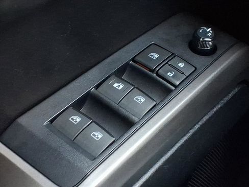 Used 2021 Toyota Tacoma SR5 image 20