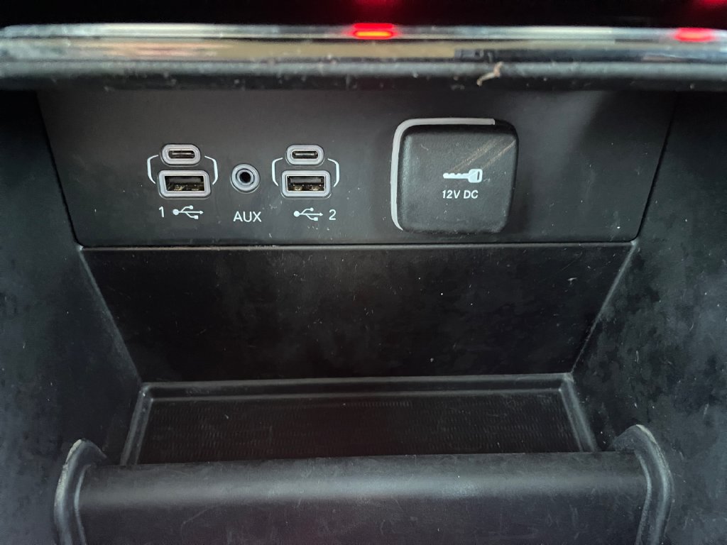 Used 2023 Jeep Grand Cherokee L Laredo AWD/4WD image 39