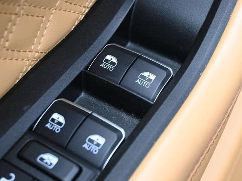 Used 2025 Jeep Grand Cherokee L Summit AWD/4WD image 15