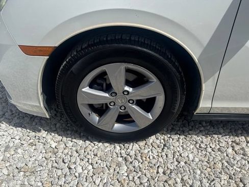 Used 2019 Honda Odyssey EX-L image 12