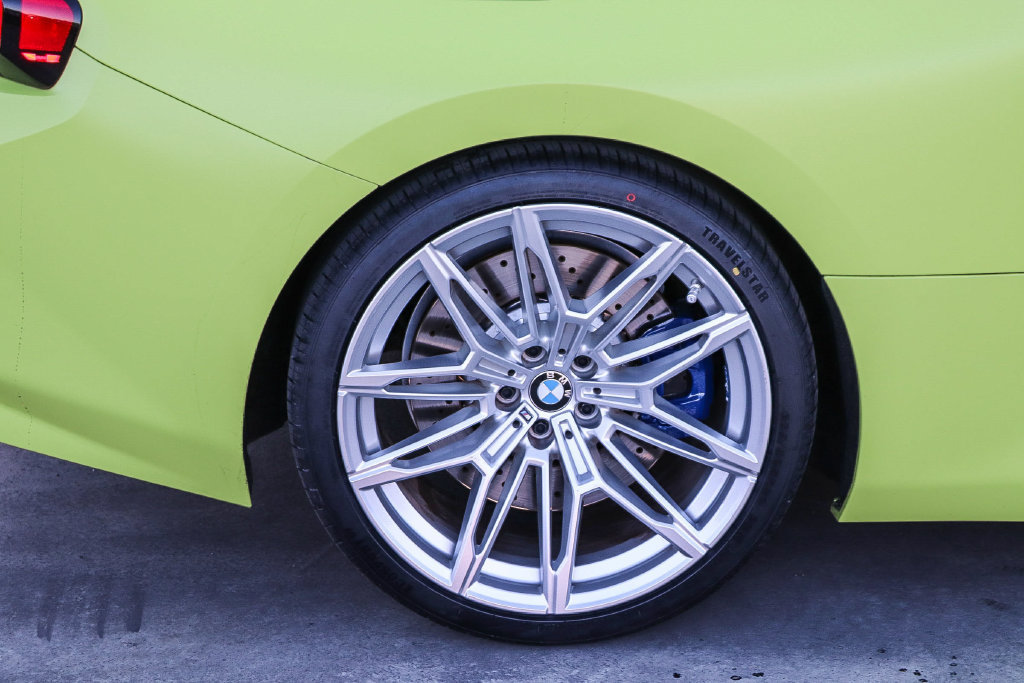 Used 2025 BMW M2 w/ Lighting Package RWD image 12