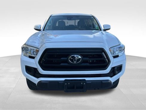 Used 2022 Toyota Tacoma SR image 8