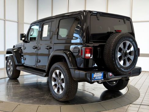 Used 2021 Jeep Wrangler Unlimited Sahara image 6