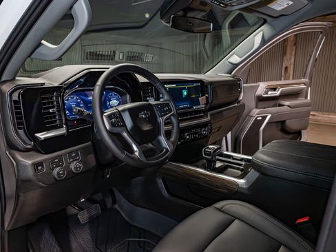 Used 2026 Chevrolet Silverado 1500 RST w/ Convenience Package II image 17