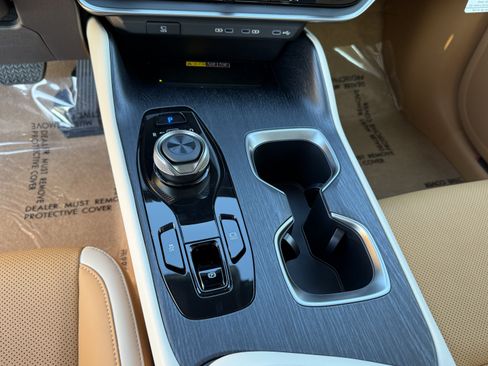 New 2026 Lexus RZ 350e 2WD image 25