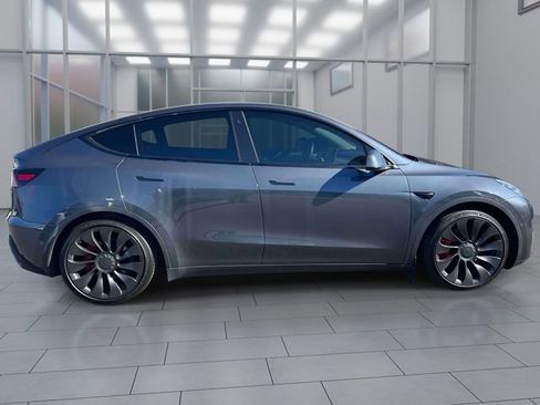 Used 2021 Tesla Model Y Performance image 5